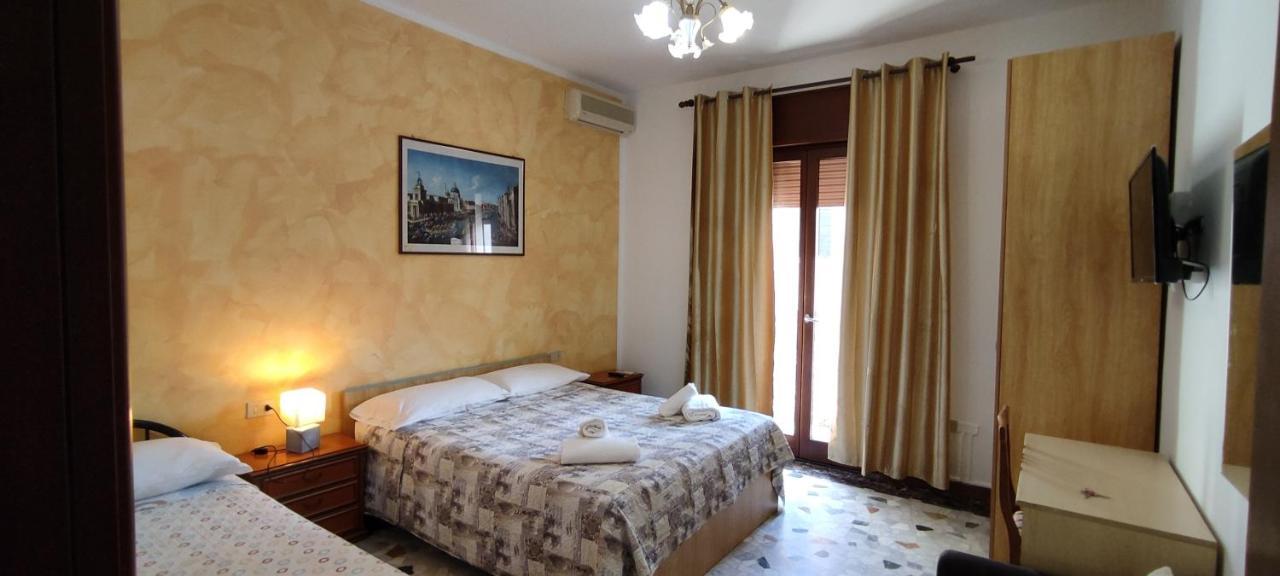 The Caponi Bros Bed and Breakfast Mestre Buitenkant foto