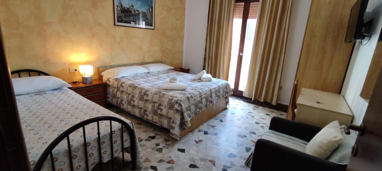 The Caponi Bros Bed and Breakfast Mestre Buitenkant foto