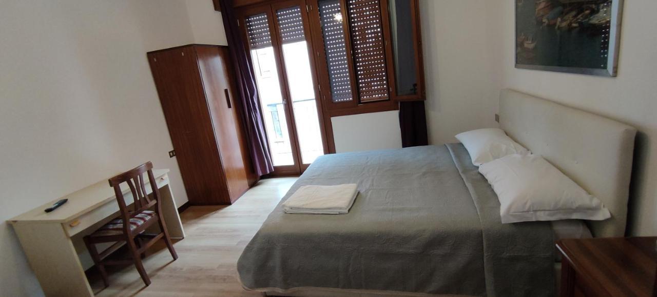 The Caponi Bros Bed and Breakfast Mestre Buitenkant foto