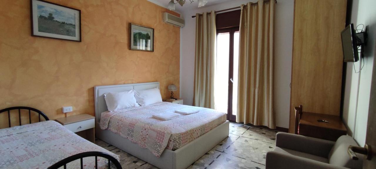 The Caponi Bros Bed and Breakfast Mestre Buitenkant foto