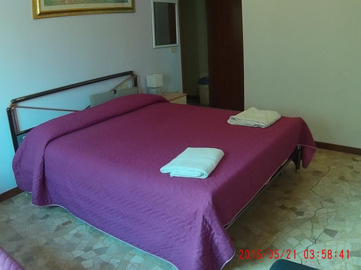The Caponi Bros Bed and Breakfast Mestre Buitenkant foto